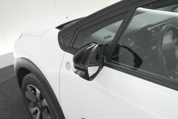 Citroën C3 PureTech 82 C-Series | Parkeersensoren | Navigatie | Climate Control | Apple Carplay Citroën C3 PureTech 82 C-Series | Parkeersensoren | Navigatie | Climate Control | Apple Carplay