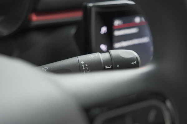 Citroën C3 PureTech 82 C-Series | Parkeersensoren | Navigatie | Climate Control | Apple Carplay Citroën C3 PureTech 82 C-Series | Parkeersensoren | Navigatie | Climate Control | Apple Carplay