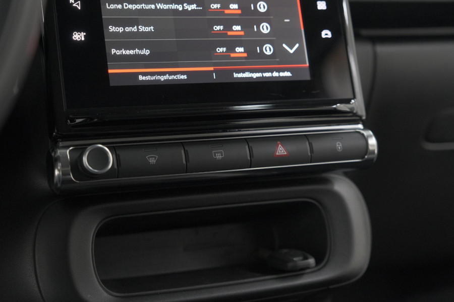 Citroën C3 PureTech 82 C-Series | Parkeersensoren | Navigatie | Climate Control | Apple Carplay Citroën C3 PureTech 82 C-Series | Parkeersensoren | Navigatie | Climate Control | Apple Carplay