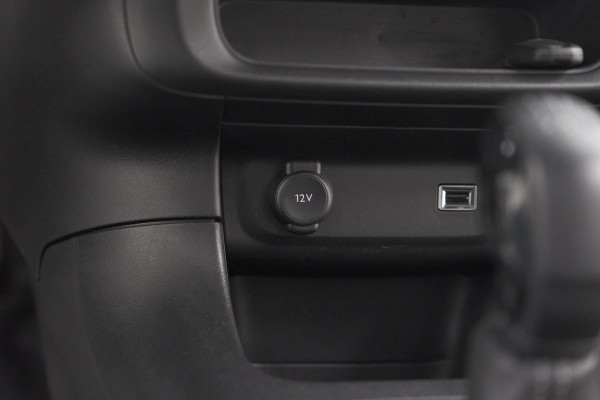 Citroën C3 PureTech 82 C-Series | Parkeersensoren | Navigatie | Climate Control | Apple Carplay Citroën C3 PureTech 82 C-Series | Parkeersensoren | Navigatie | Climate Control | Apple Carplay