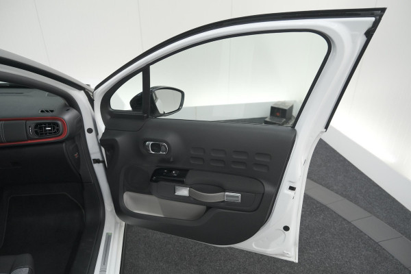 Citroën C3 PureTech 82 C-Series | Parkeersensoren | Navigatie | Climate Control | Apple Carplay Citroën C3 PureTech 82 C-Series | Parkeersensoren | Navigatie | Climate Control | Apple Carplay