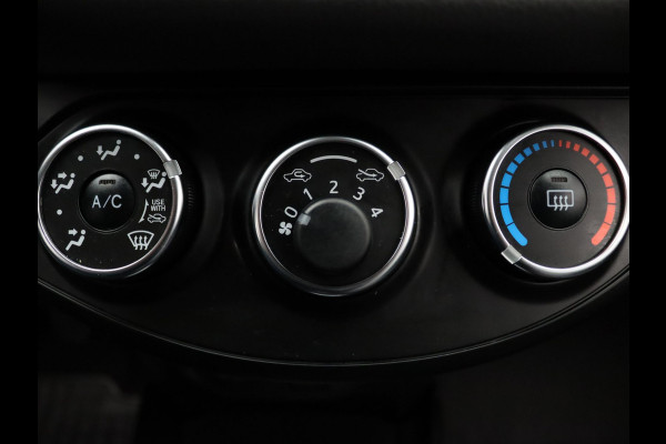 Toyota Yaris 73pk VVT-i Connect Airco | Camera | Carplay | 15" Velgen