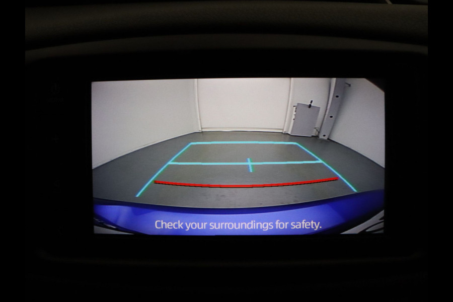 Toyota Yaris 73pk VVT-i Connect Airco | Camera | Carplay | 15" Velgen