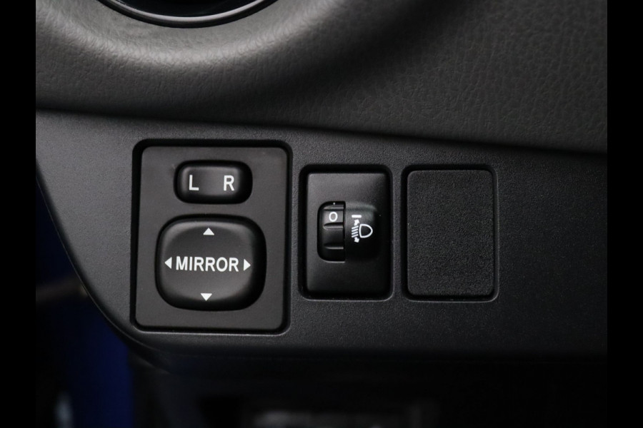 Toyota Yaris 73pk VVT-i Connect Airco | Camera | Carplay | 15" Velgen