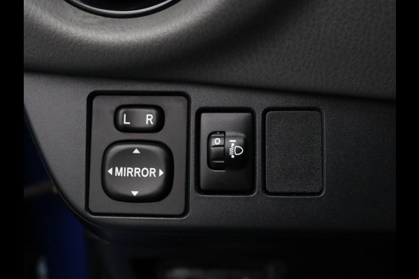 Toyota Yaris 73pk VVT-i Connect Airco | Camera | Carplay | 15" Velgen