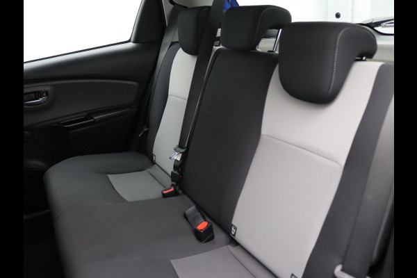 Toyota Yaris 73pk VVT-i Connect Airco | Camera | Carplay | 15" Velgen