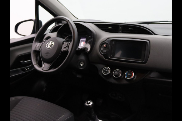 Toyota Yaris 73pk VVT-i Connect Airco | Camera | Carplay | 15" Velgen