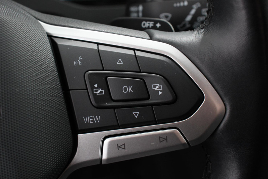 Volkswagen Passat Variant 1.5 TSI Elegance Plus Pro Automaat Volkswagen Passat Variant 1.5 TSI Elegance Plus Pro | Head Up Display | Camera | 18 Inch Lichtmetalen Velgen | Trekhaak | Virtual Cockpit | Electrische Achterklep |