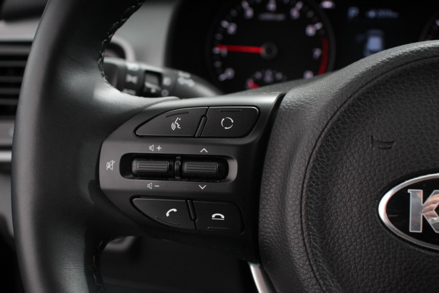 Kia Stonic 1.0 T-GDi 120 PK Automaat Vision | Navigatie | Climate control | Camera | Lane Assist | Cruise Control | Privacy Glass | Lichtmetalen velgen | Stoel-Stuurverwarming