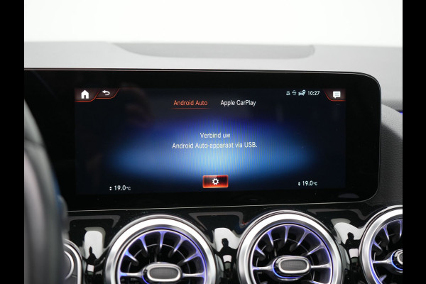 Mercedes-Benz GLA 250e Style Plug In Hybrid 218pk Dealer O.H PHEV | Panodak | Adaptive Cruise | Lederen Sportstoelen Verwarmd | Sfeerverlichting | Apple Carplay | Camera | Keyless | Blis | Navi | DAB |