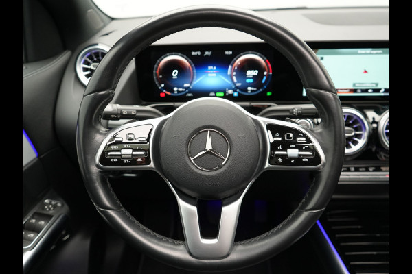 Mercedes-Benz GLA 250e Style Plug In Hybrid 218pk Dealer O.H PHEV | Panodak | Adaptive Cruise | Lederen Sportstoelen Verwarmd | Sfeerverlichting | Apple Carplay | Camera | Keyless | Blis | Navi | DAB |