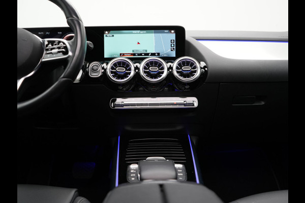 Mercedes-Benz GLA 250e Style Plug In Hybrid 218pk Dealer O.H PHEV | Panodak | Adaptive Cruise | Lederen Sportstoelen Verwarmd | Sfeerverlichting | Apple Carplay | Camera | Keyless | Blis | Navi | DAB |