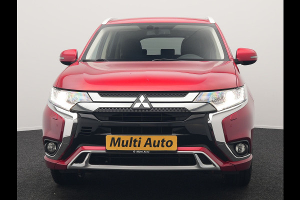 Mitsubishi Outlander 2.4 Intense Plug In Hybrid 225pk Dealer O.H PHEV | Cruise Control | Camera | Alcantara Sportstoelen Verwarmd | Keyless Entry | Navigatie | DAB |