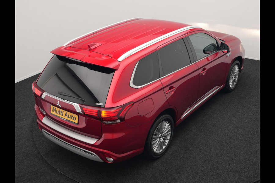 Mitsubishi Outlander 2.4 Intense Plug In Hybrid 225pk Dealer O.H PHEV | Cruise Control | Camera | Alcantara Sportstoelen Verwarmd | Keyless Entry | Navigatie | DAB |