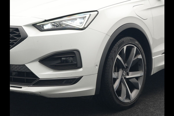Seat Tarraco 1.4 TSI e-Hybrid FR Plug in Hybrid 245pk Dealer O.H PHEV | Panodak | 360 Camera | Adaptive Cruise | Alcantara Sportstoelen Memory & Verwarmd | Apple Carplay | Blis | Navigatie | Keyless | Stuur Verwarmd | Virtual | DAB |