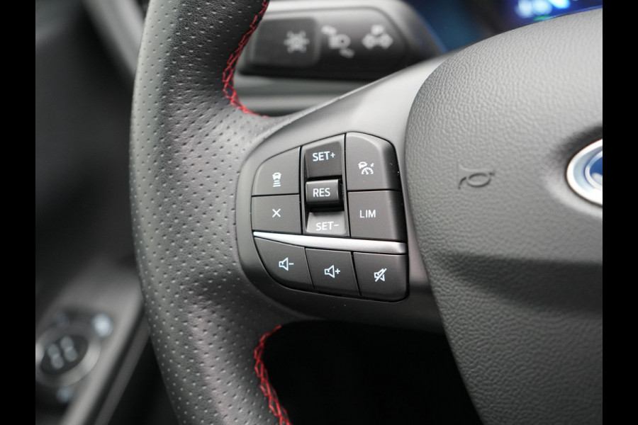 Ford Kuga 1.5 EcoBoost ST-Line X 150pk Dealer O.H | Trekhaak Af Fabriek | Panodak | Head Up | Adaptive Cruise | Bang & Olufsen Sound | Alcantara Sportstoelen Verwarmd | Camera | Stuur Verwarmd | Keyless | Navigatie | Blis | Virtual | DAB |