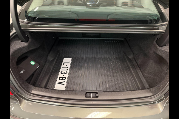 Volvo S60 2.0 T5 Intro Edition PANO/LEDER/NAVI/H-KARDON/H-UP/STOEL-M///