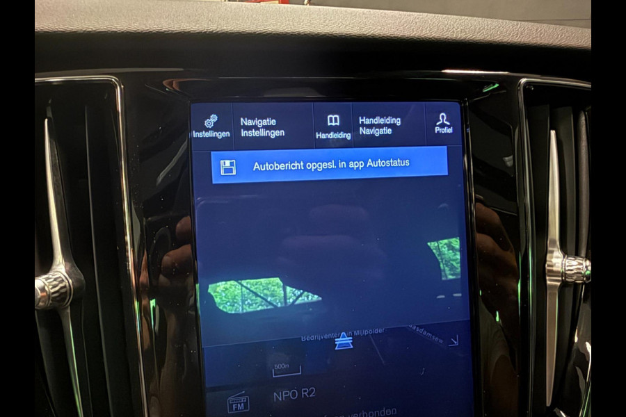 Volvo S60 2.0 T5 Intro Edition PANO/LEDER/NAVI/H-KARDON/H-UP/STOEL-M///