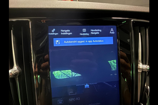 Volvo S60 2.0 T5 Intro Edition PANO/LEDER/NAVI/H-KARDON/H-UP/STOEL-M///