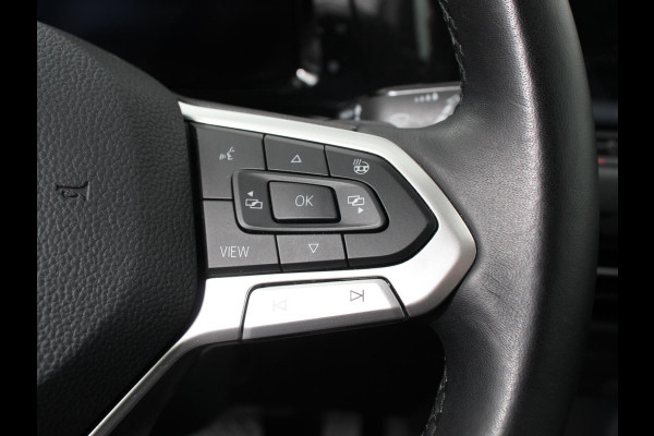 Volkswagen Golf 1.5 eTSI 150pk DSG Style Navigatie Apple Carplay/Android Auto Parkeersensoren Adaptive Cruise Control Blind Spot Assist Camera Stoel- en stuurverwarming Ledverlichting Virtual Cockpit Lane Assist Climatronic