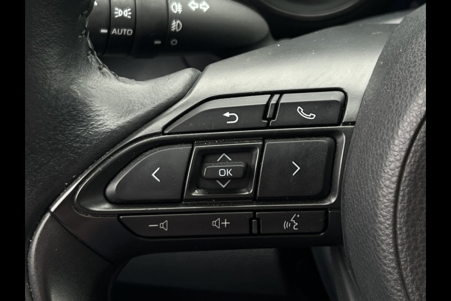 Toyota Yaris 1.5 Hybrid Executive Sport | Navi | JBL Audio | Camera | HUD