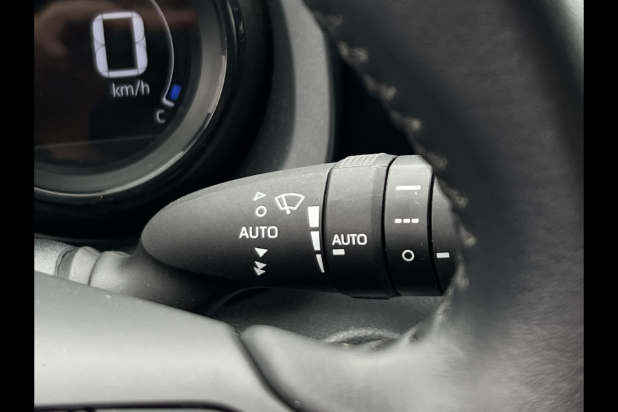 Toyota Yaris 1.5 Hybrid Executive Sport | Navi | JBL Audio | Camera | HUD