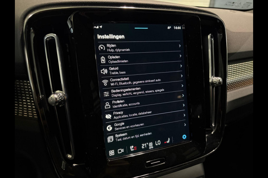 Volvo XC40 Recharge Aut. R-Design Stoelverwarming Standkachel 231pk