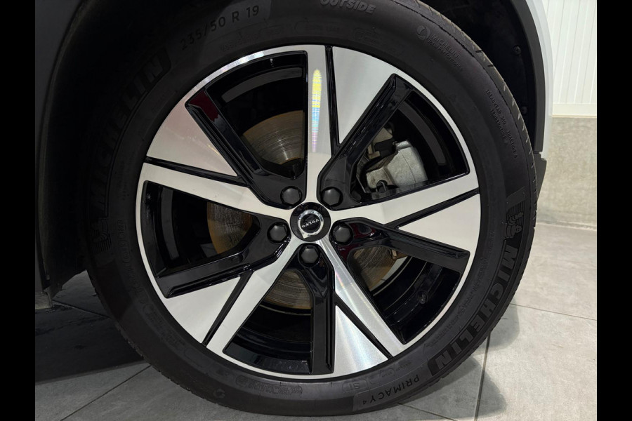 Volvo XC40 Recharge Aut. R-Design Stoelverwarming Standkachel 231pk