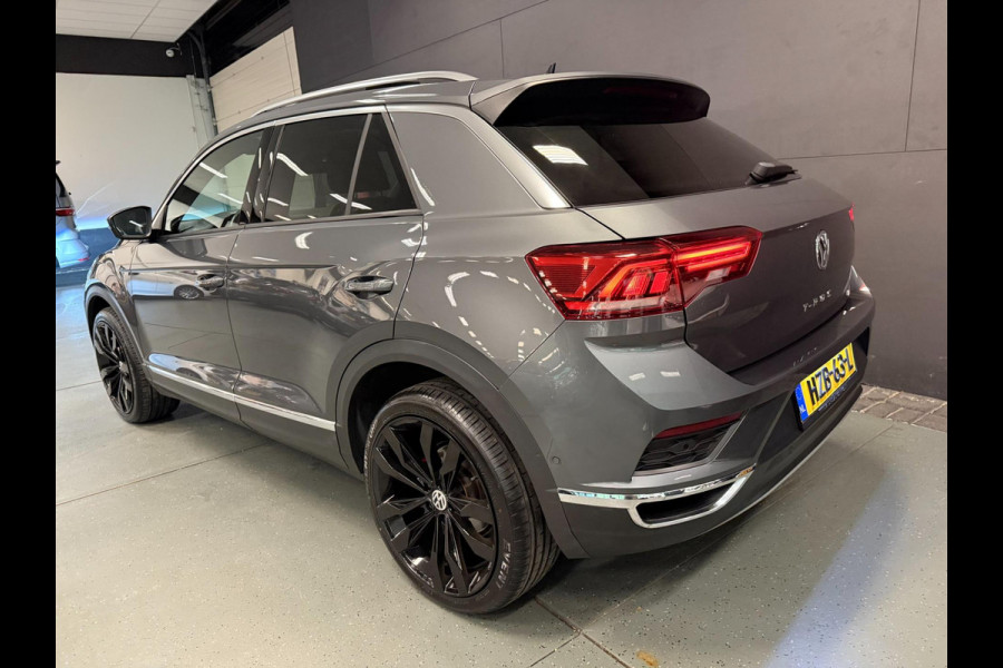 Volkswagen T-Roc 2.0 TSI 4Motion Sport PANO/V-COCKPIT/LED/DAB/CARPLAY/ECC/PDC/CRUISE///