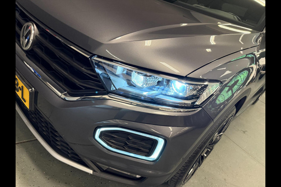 Volkswagen T-Roc 2.0 TSI 4Motion Sport PANO/V-COCKPIT/LED/DAB/CARPLAY/ECC/PDC/CRUISE///