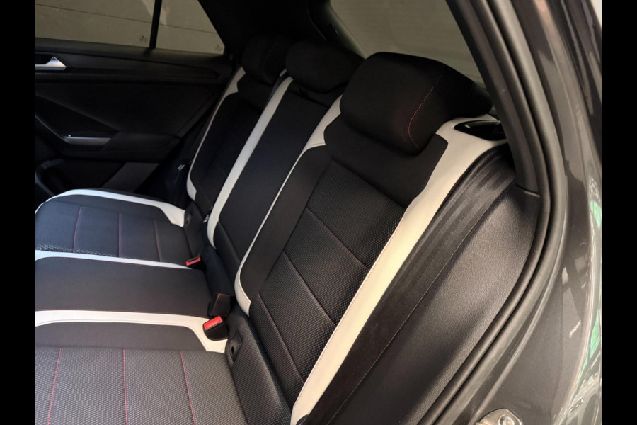 Volkswagen T-Roc 2.0 TSI 4Motion Sport PANO/V-COCKPIT/LED/DAB/CARPLAY/ECC/PDC/CRUISE///
