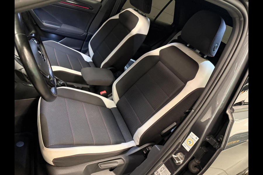 Volkswagen T-Roc 2.0 TSI 4Motion Sport PANO/V-COCKPIT/LED/DAB/CARPLAY/ECC/PDC/CRUISE///