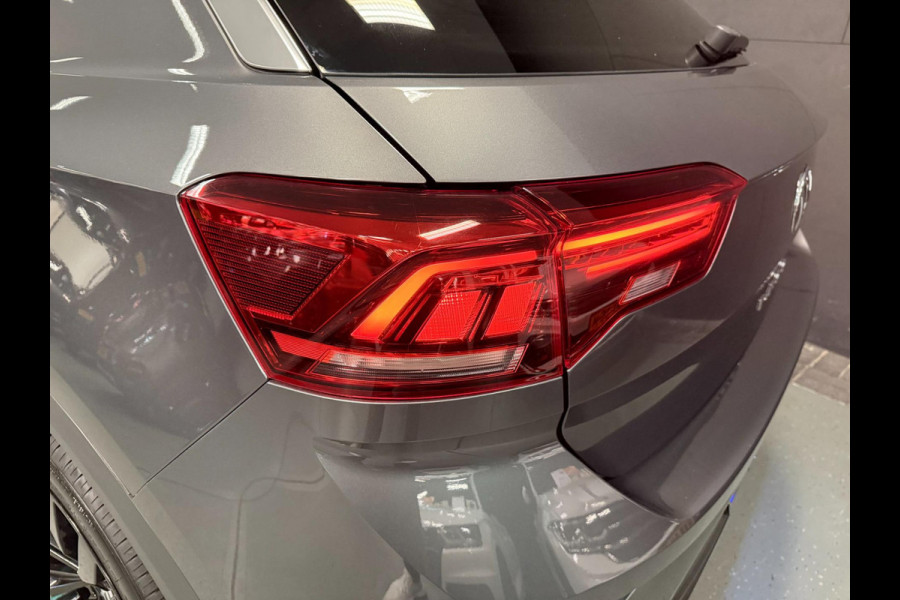 Volkswagen T-Roc 2.0 TSI 4Motion Sport PANO/V-COCKPIT/LED/DAB/CARPLAY/ECC/PDC/CRUISE///