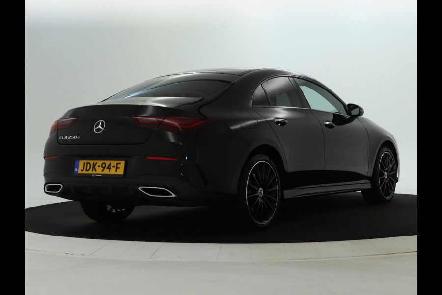 Mercedes-Benz CLA-Klasse 250 e AMG Line AMG Line | Night Pakket | 19 Inch AMG Velgen | Memory voorstoelen | Dodehoekassist | Sfeerverlichting. Inclusief 48 maanden MB Certified garantie voor Europa.