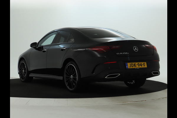 Mercedes-Benz CLA-Klasse 250 e AMG Line AMG Line | Night Pakket | 19 Inch AMG Velgen | Memory voorstoelen | Dodehoekassist | Sfeerverlichting. Inclusief 48 maanden MB Certified garantie voor Europa.