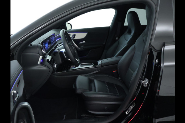 Mercedes-Benz CLA-Klasse 250 e AMG Line AMG Line | Night Pakket | 19 Inch AMG Velgen | Memory voorstoelen | Dodehoekassist | Sfeerverlichting. Inclusief 48 maanden MB Certified garantie voor Europa.