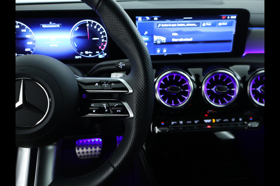 Mercedes-Benz CLA-Klasse 250 e AMG Line AMG Line | Night Pakket | 19 Inch AMG Velgen | Memory voorstoelen | Dodehoekassist | Sfeerverlichting. Inclusief 48 maanden MB Certified garantie voor Europa.