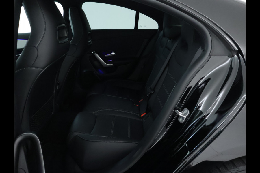 Mercedes-Benz CLA-Klasse 250 e AMG Line AMG Line | Night Pakket | 19 Inch AMG Velgen | Memory voorstoelen | Dodehoekassist | Sfeerverlichting. Inclusief 48 maanden MB Certified garantie voor Europa.