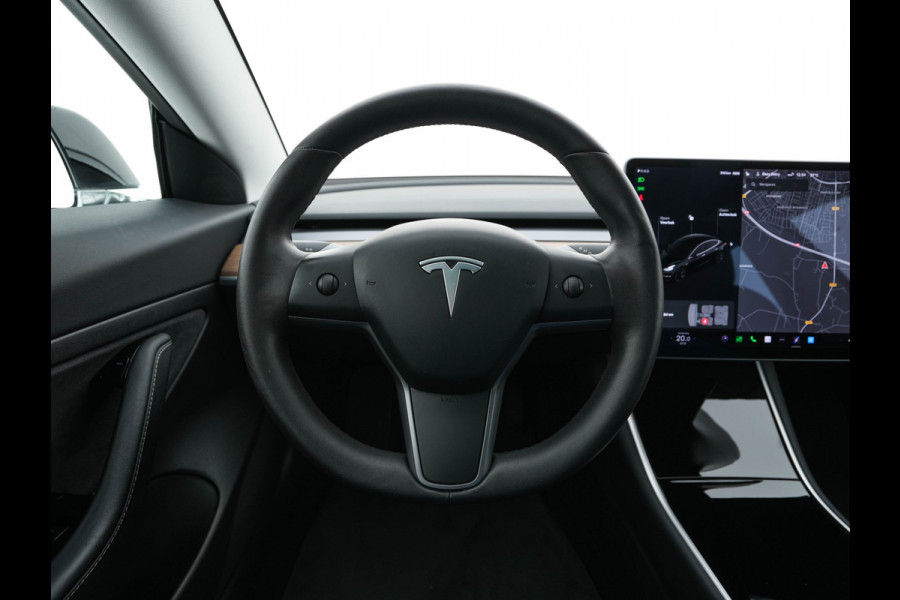 Tesla Model 3 Standard RWD Plus 60 kWh [ 3-Fase ] {SOH-84%} (INCL-BTW) Aut. *PANO | AUTO-PILOT | LUXURY-LEATHER | KEYLESS | FULL-LED | MEMORY-PACK | SURROUND-VIEW | DAB | CARPLAY | DIGI-COCKPIT | LANE-ASSIST | COMFORT-SEATS | 18"ALU*