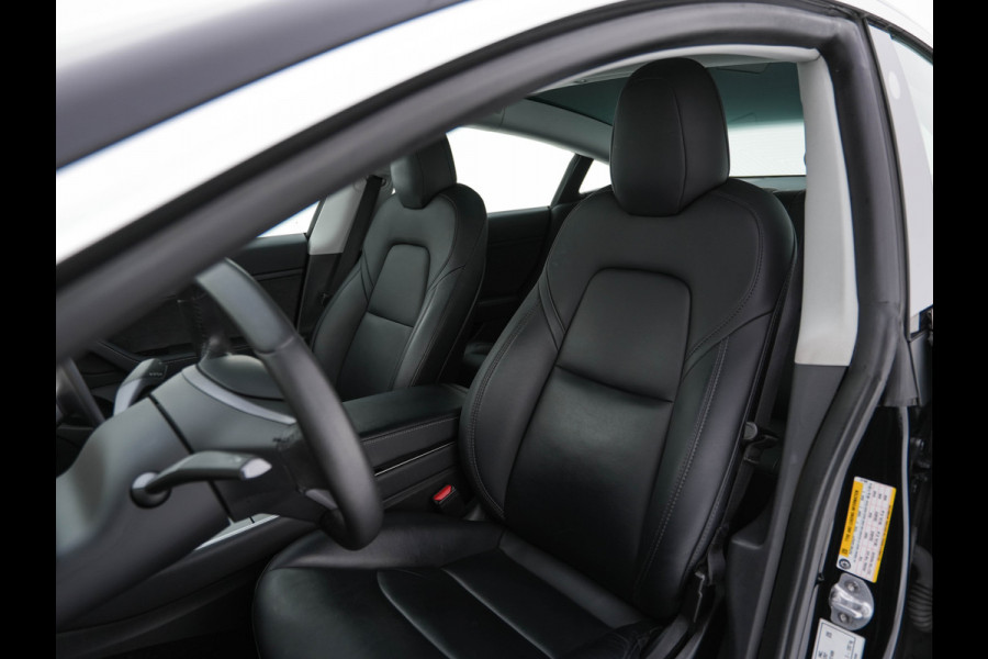 Tesla Model 3 Standard RWD Plus 60 kWh [ 3-Fase ] {SOH-84%} (INCL-BTW) Aut. *PANO | AUTO-PILOT | LUXURY-LEATHER | KEYLESS | FULL-LED | MEMORY-PACK | SURROUND-VIEW | DAB | CARPLAY | DIGI-COCKPIT | LANE-ASSIST | COMFORT-SEATS | 18"ALU*