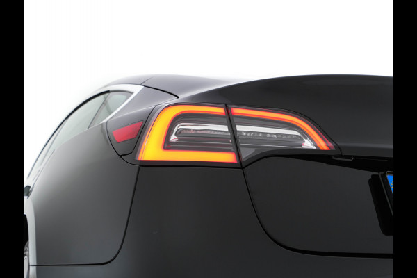 Tesla Model 3 Standard RWD Plus 60 kWh [ 3-Fase ] {SOH-84%} (INCL-BTW) Aut. *PANO | AUTO-PILOT | LUXURY-LEATHER | KEYLESS | FULL-LED | MEMORY-PACK | SURROUND-VIEW | DAB | CARPLAY | DIGI-COCKPIT | LANE-ASSIST | COMFORT-SEATS | 18"ALU*
