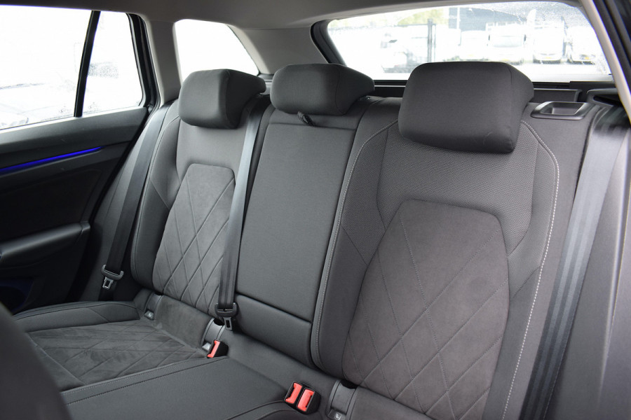 Volkswagen GOLF Variant 1.0 TSI Life Business | Trekhaak Elektr. | Memory | Stuur- en Stoelverw. | Camera