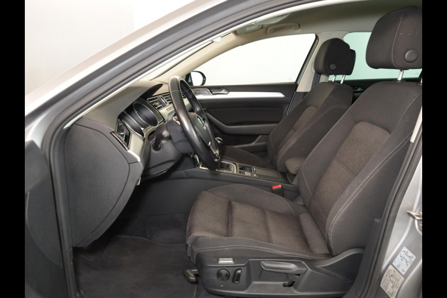 Volkswagen Passat Variant 1.4 TSI ACT Comfortline 150pk 6bak| Navi | LM-velgen| Parksensors | extra getint glas