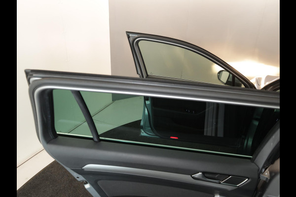 Volkswagen Passat Variant 1.4 TSI ACT Comfortline 150pk 6bak| Navi | LM-velgen| Parksensors | extra getint glas
