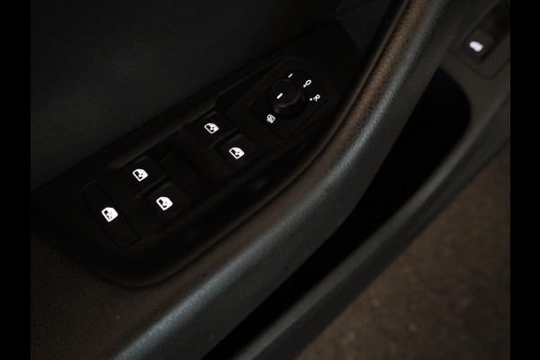 Volkswagen Passat Variant 1.4 TSI ACT Comfortline 150pk 6bak| Navi | LM-velgen| Parksensors | extra getint glas