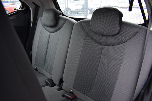 Toyota Aygo 1.0 VVT-i x-play | Apple CarPlay | Camera | Cruise | Airco