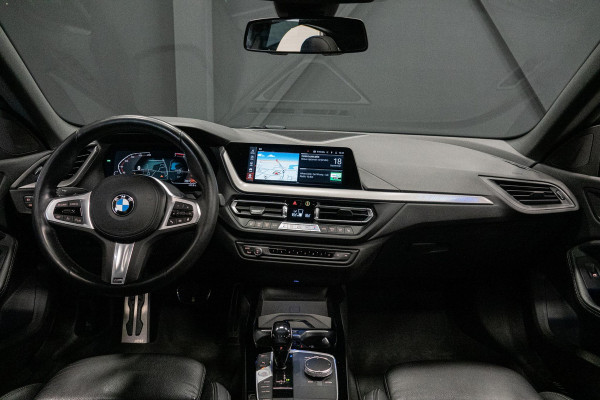 BMW 2 Serie Gran Coupé 218i *M-Sport / Panorama / HiFi-Speakersysteem / 19'' Lichtmetalen velgen / Sportstoelen*