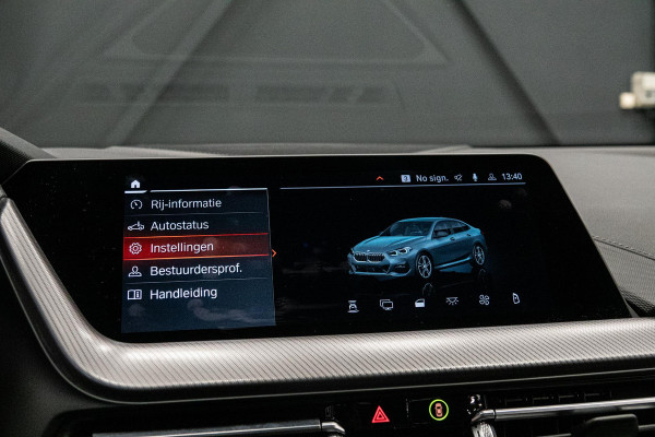 BMW 2 Serie Gran Coupé 218i *M-Sport / Panorama / HiFi-Speakersysteem / 19'' Lichtmetalen velgen / Sportstoelen*