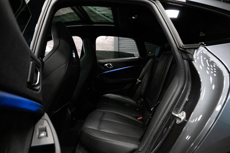 BMW 2 Serie Gran Coupé 218i *M-Sport / Panorama / HiFi-Speakersysteem / 19'' Lichtmetalen velgen / Sportstoelen*