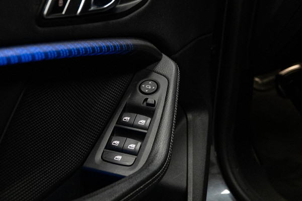 BMW 2 Serie Gran Coupé 218i *M-Sport / Panorama / HiFi-Speakersysteem / 19'' Lichtmetalen velgen / Sportstoelen*